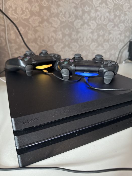 Продам плестейшн 4 slim