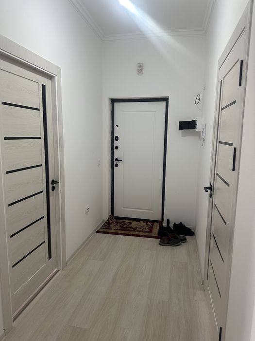 Sergelida 3 xona 78 kvadrat 65000 $ srochno !!!