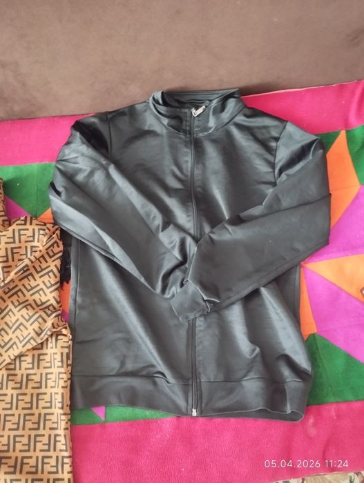 Женские вещи отдам даром