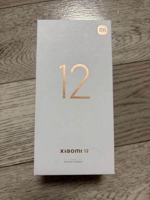 Продам Xiaomi 12
