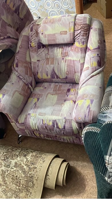 Отдам бесплатно 2 дивана самовывоз