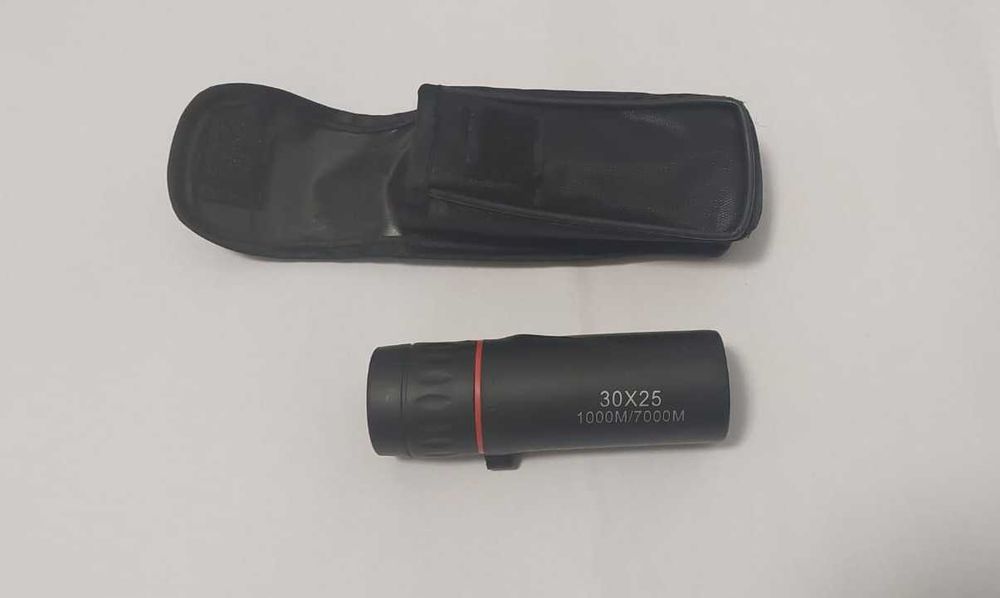 Accesorii drumetie busola, lanterna cap LED, luneta