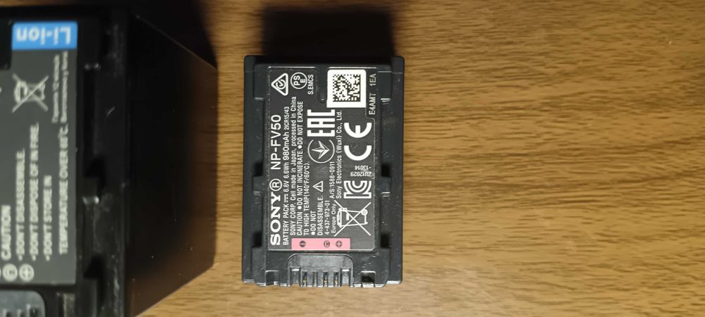 Видеокамера Sony HDR-CX530