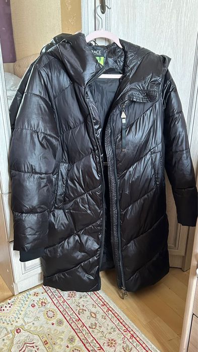 Куртка пуховик зимний, размер S на 13-14 лет