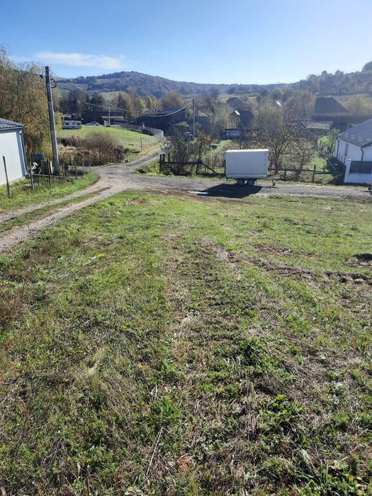 Vând 20000 mp teren intravilan construibil Sănișor