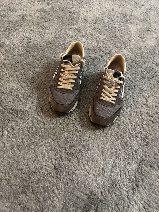 Vand adidasi premiata nr 42 purtati de cateva ori / inclusiv cutie