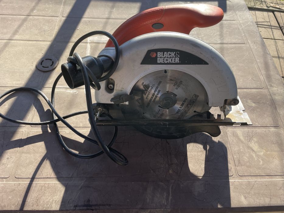 Circular de mana black &dacker cd601