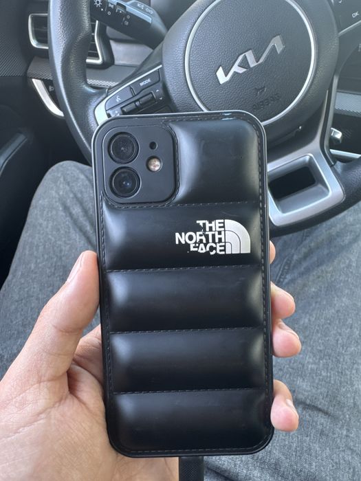 Продам iPhone 12