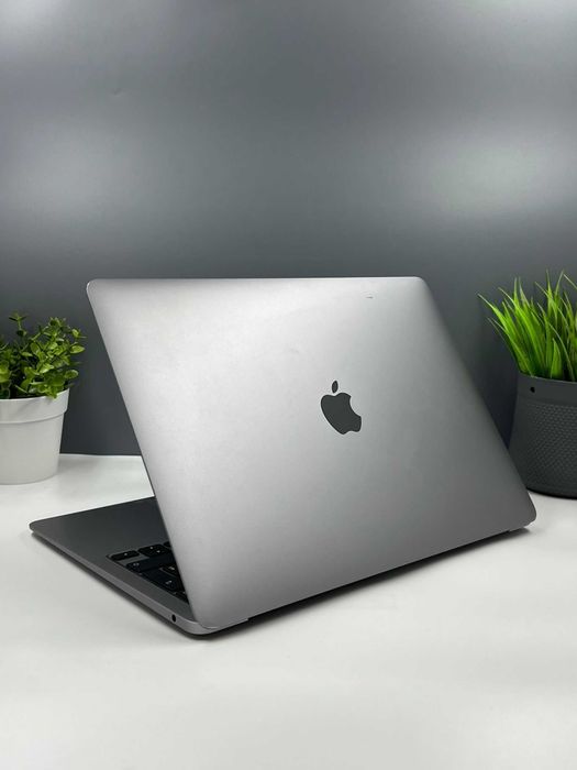 Ноутбук Apple macbook air  70008а680