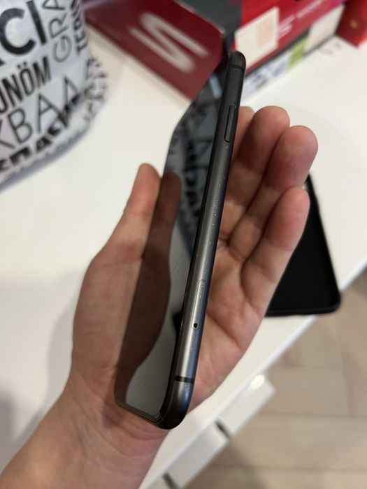 Iphone 11 на 128г