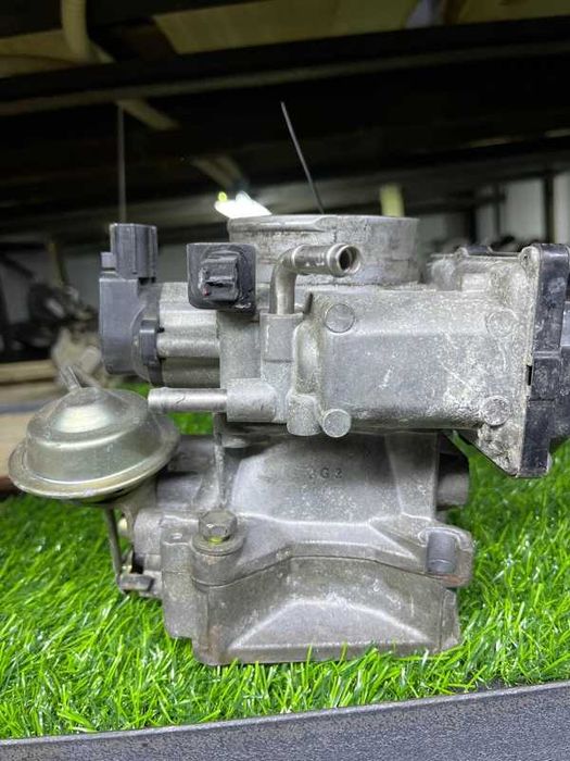 Дроссельная заслонка Lexus ES