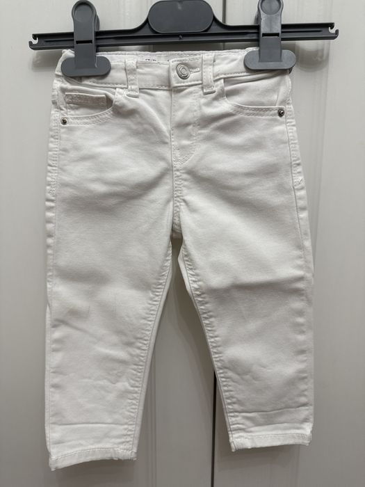 Продам джинсы на девочку