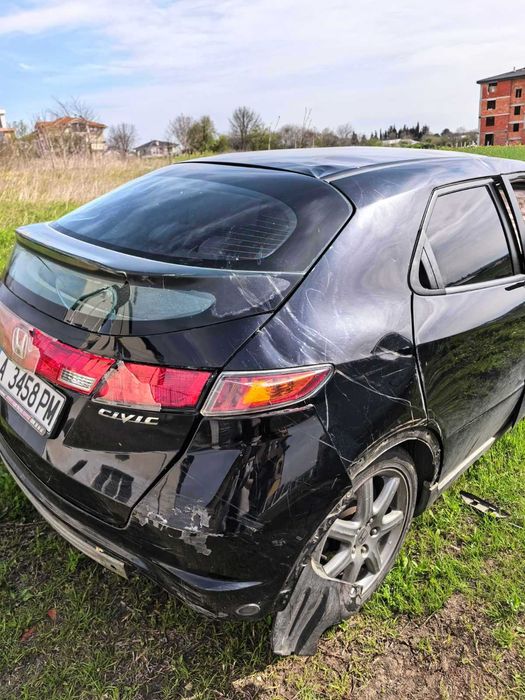 Хонда Сивик 8 генерация (Honda Civic 8 generation) на части 1.8 бензин с газово