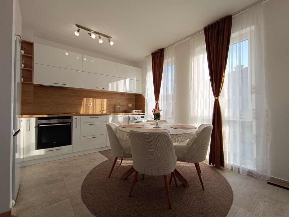 Луксозен Апартамент Под Наем