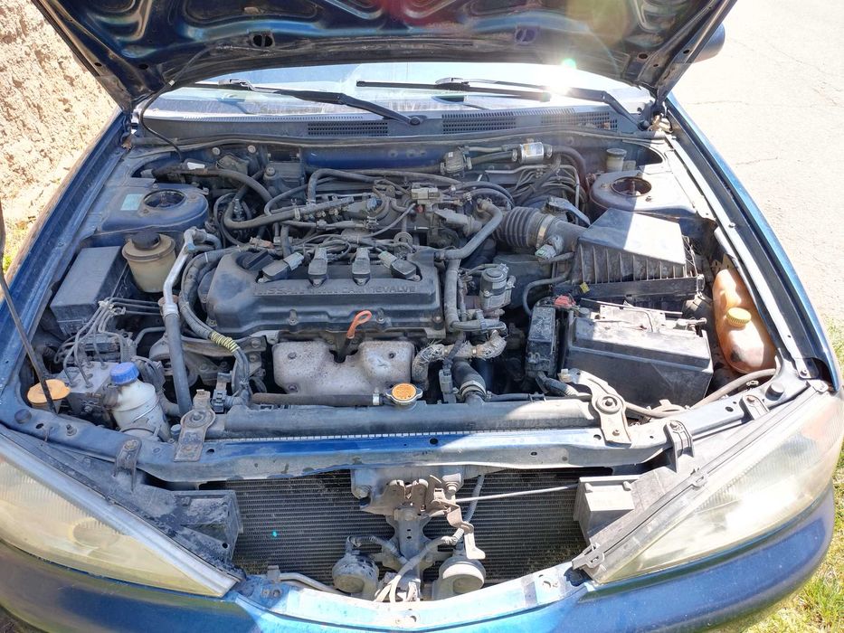 Nissan Primera 1.8 бензин на части.