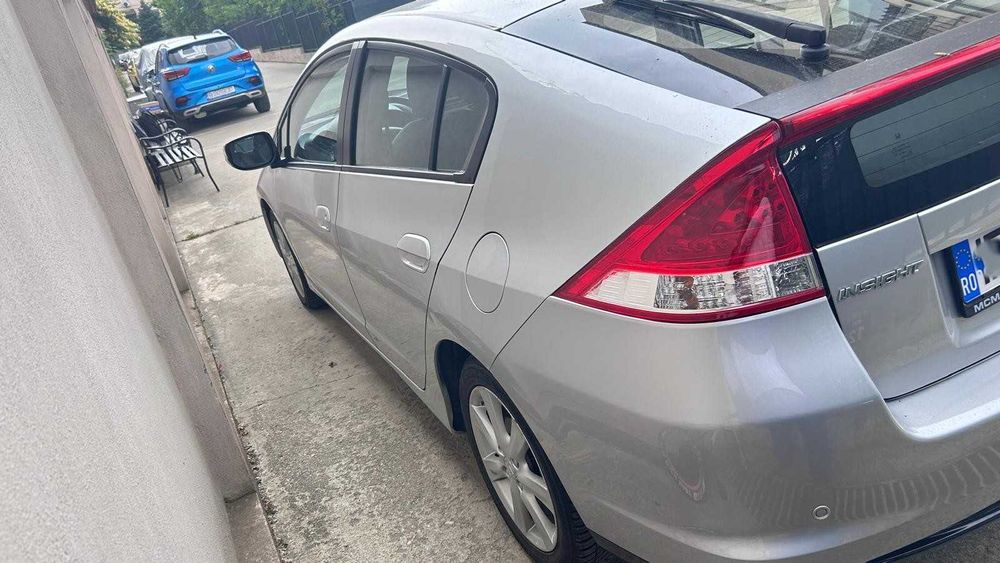 HONDA Insight 2010 — imagine 3
