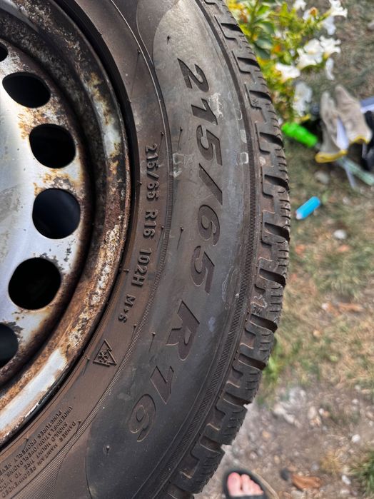 215/65 R16 102H M+S pirelli VW Tiguan