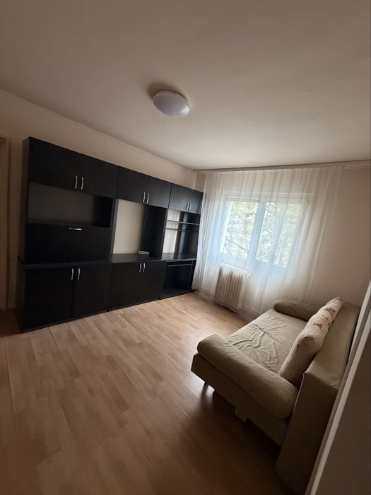 Apartament de inchiriat