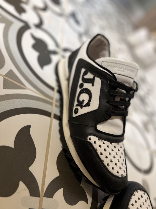 Оригинални сникърси -John Galliano