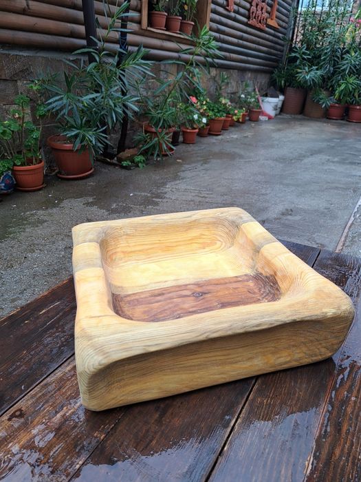 Дървени изделия плата, купи, свещници, дъски