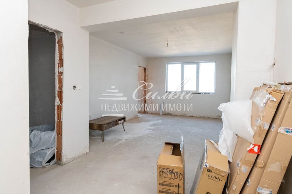 Продава се Двустаен апартамент в Шумен, Добруджански - 72 кв.м за 1183 €/кв.м - Снимка #1