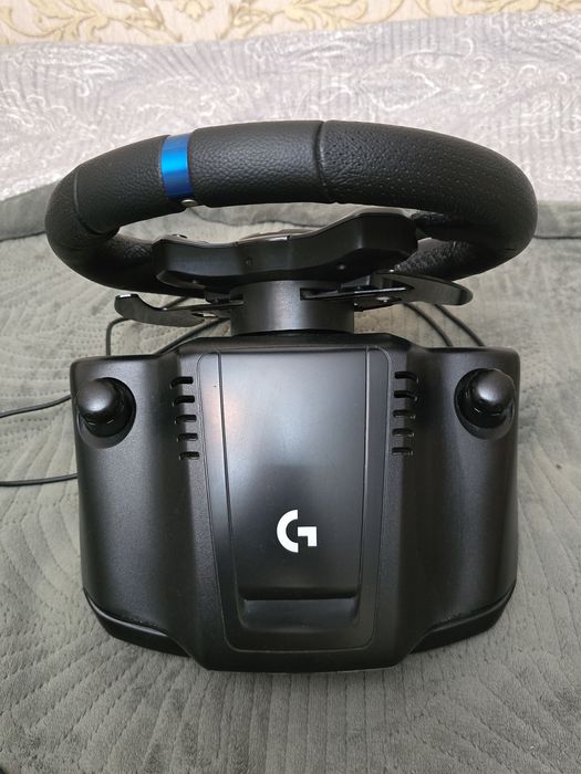 Игровой руль Logitech g923 trueforce