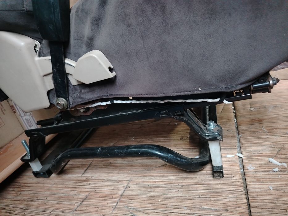 Продам сиденье на газель