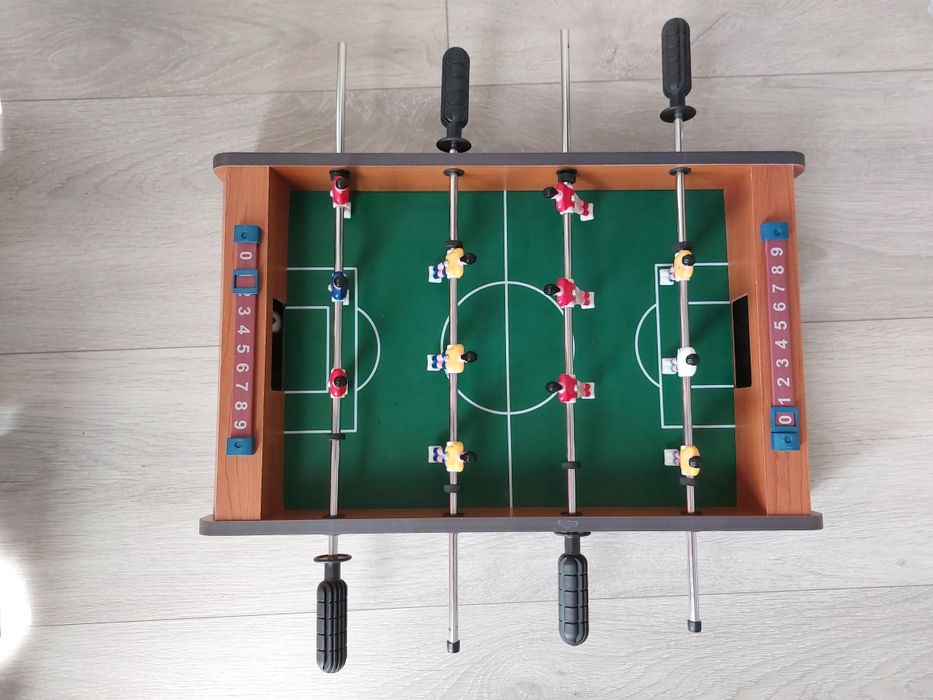 Mini Masa de Fotbal cu Teren si 12 Jucatori