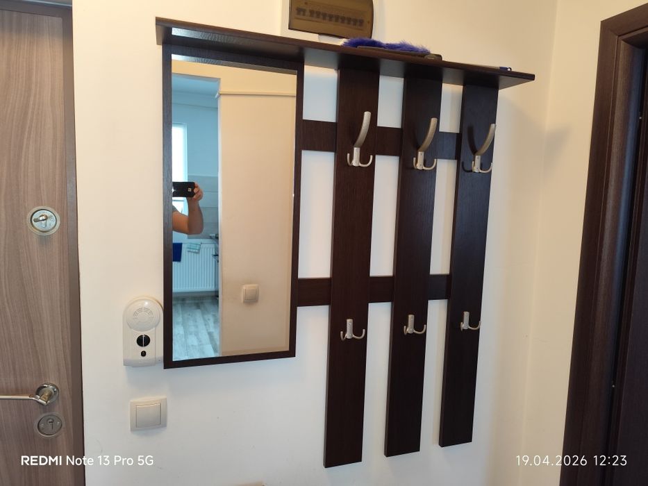 Vând cuier hol, stare foarte buna