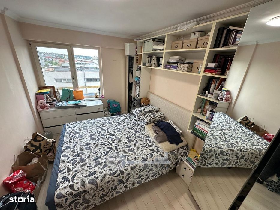 Apartament 4 camere - Ultracentral - 81 mp - 2 bai - Etaj 910 - Vedere