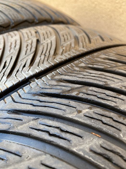 Set 2 anvelope 255 45 20 Michelin Alpin 5 cauciucuri iarna M+S