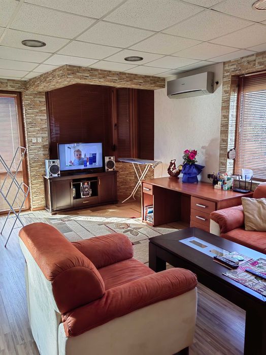 3 - стаен апартамент 100 кв. м. в идеален център на гр. Враца.