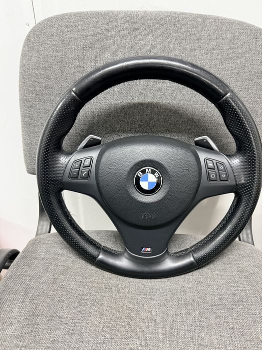 Volan m pachet padele bmw e90 e91 e92 e93 e87 e81 e82 e88 e84