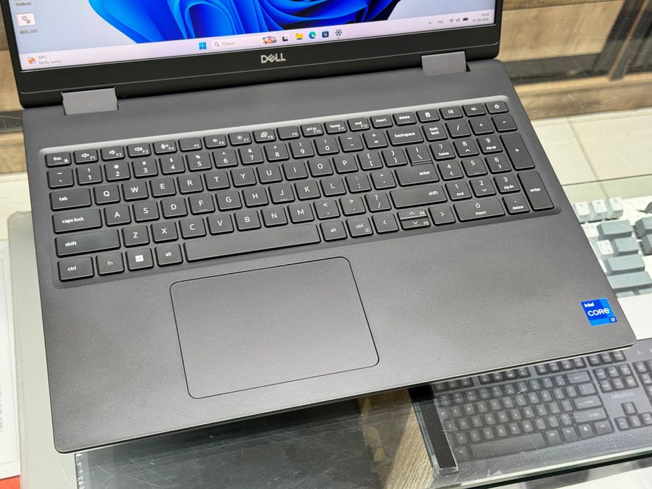 Mobile Workstation DELL Precision 7670