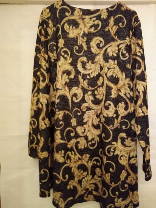 Pulovar modern cu fir metalic