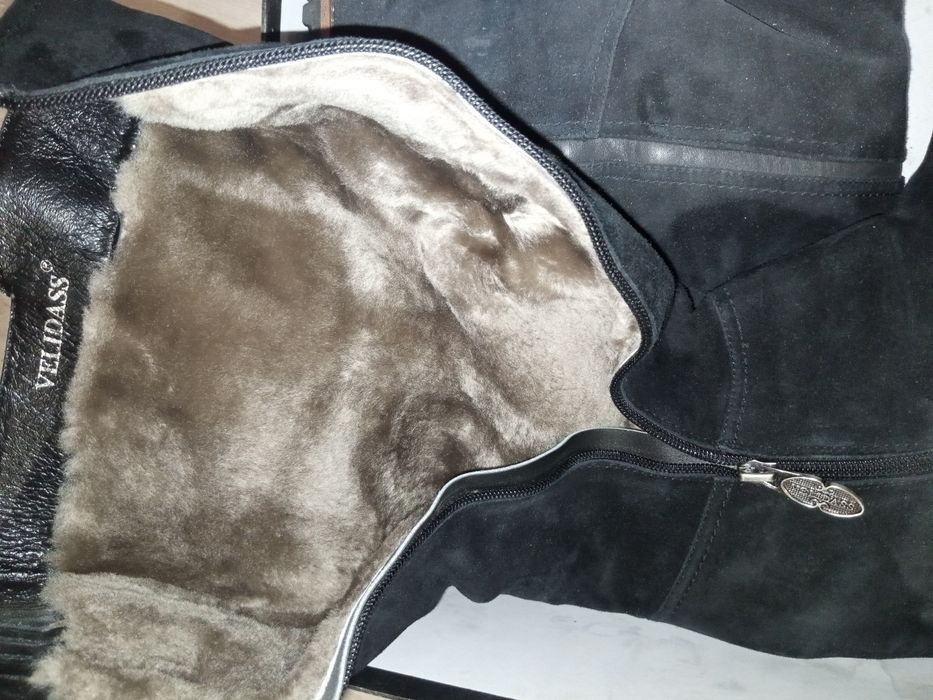 Продам сапоги замшевые