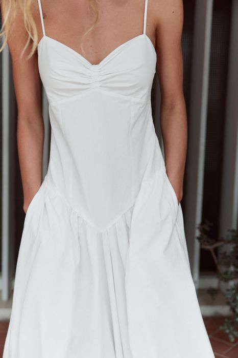 Нова с етикет рокля Zara