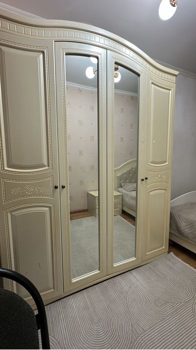 Спальный гарнитур