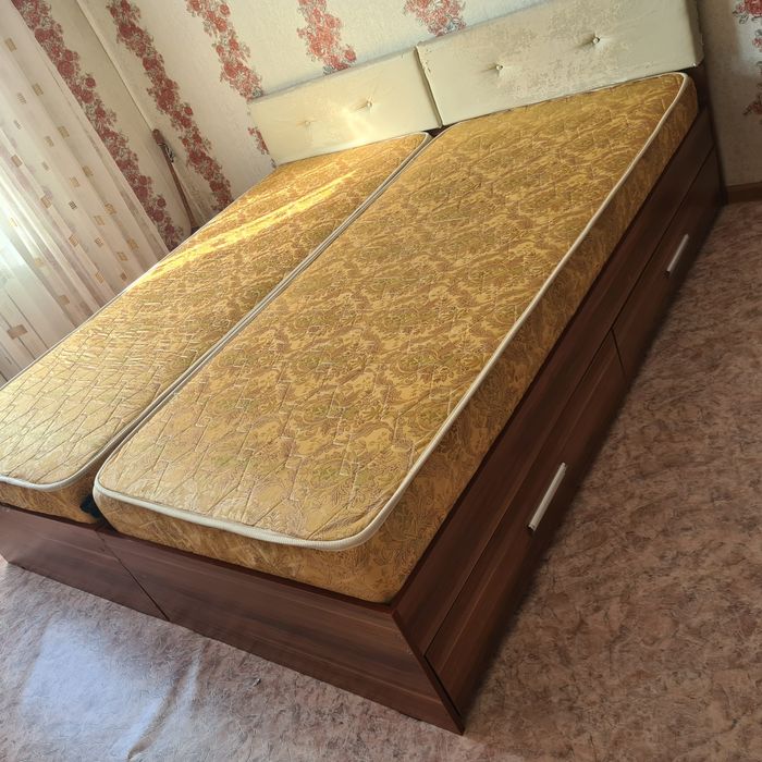 Продам диван 2 штук