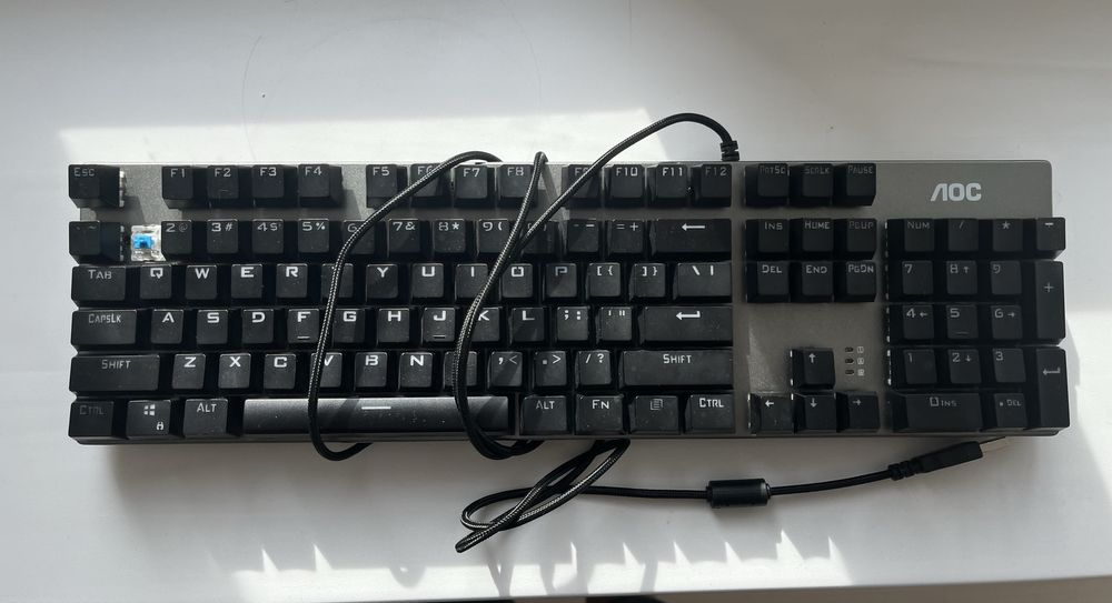 Продам игровой набор мышка клавиатура наушники