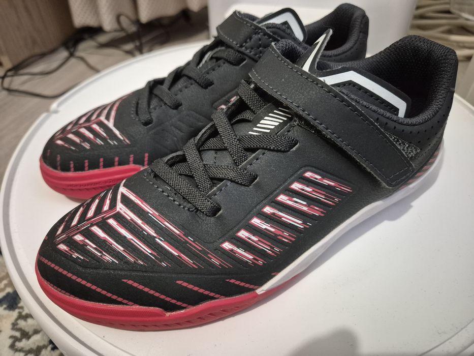 Adidasi Kipsta Ginka fotbal 32