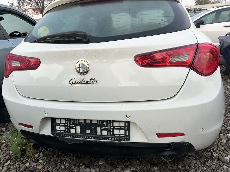 Haion cu lunetă Alfa Romeo Giulitta 2014