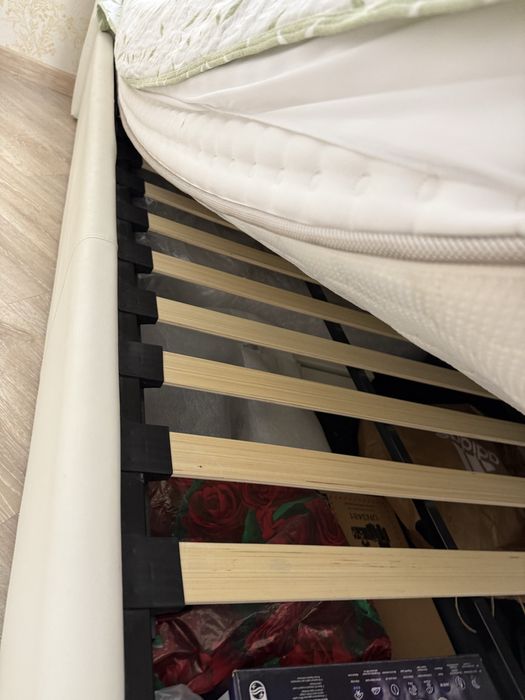 Продам кровать 200*220