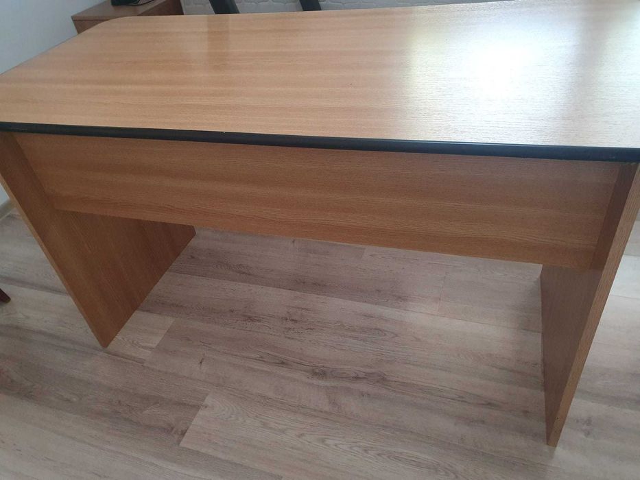 2 birouri din PAL, folosite, 141x70x80