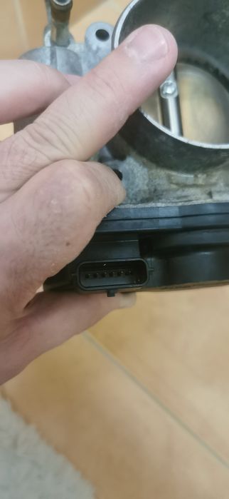 Дроссельная заслонка Nissan qashqai