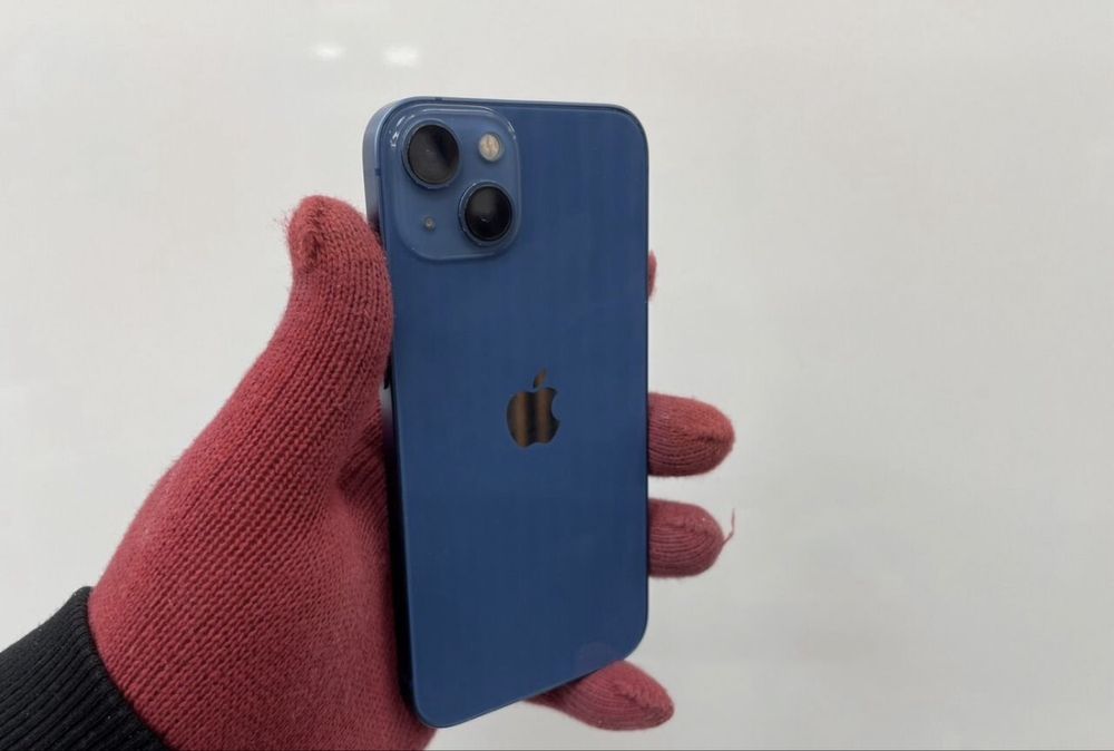 iPhone 13 128Gb с гарантией