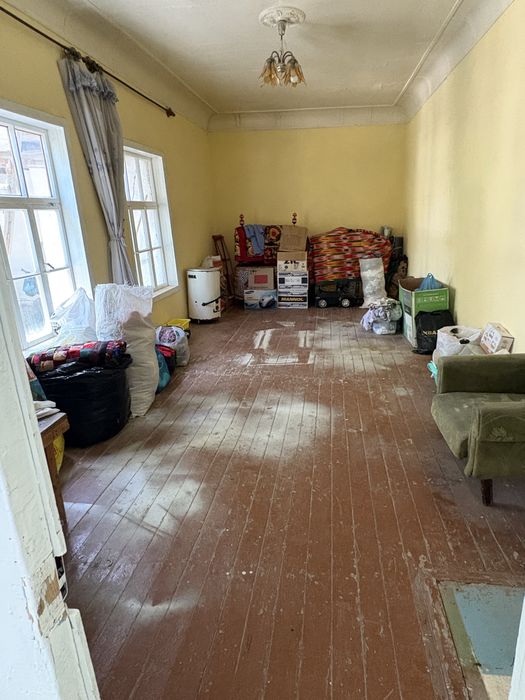 Xovli sotiladi 4,5 sot, xamma narsasi bilan