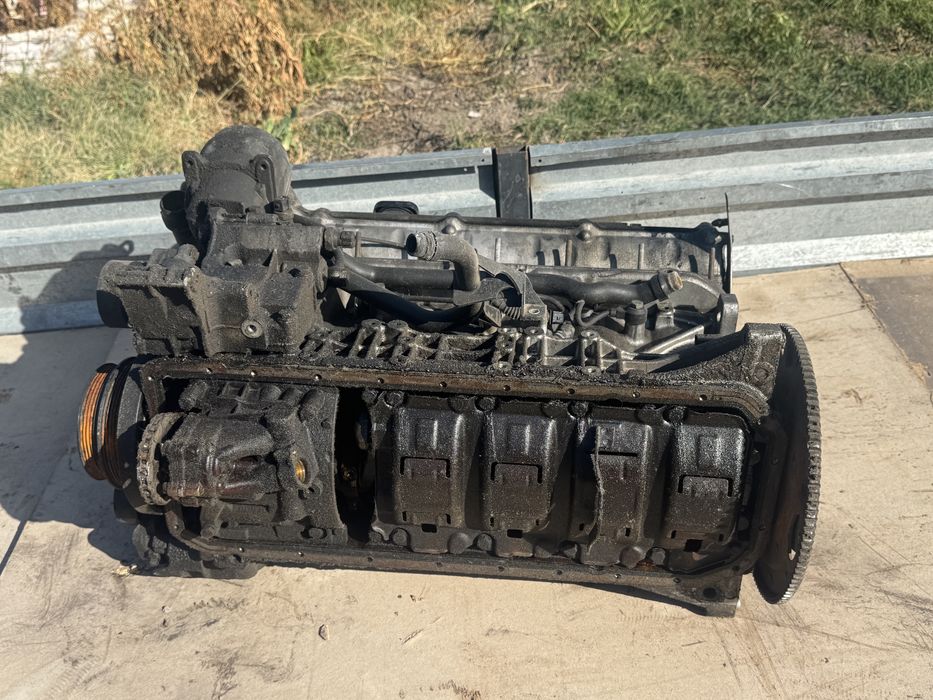 Двигатель M54B30
