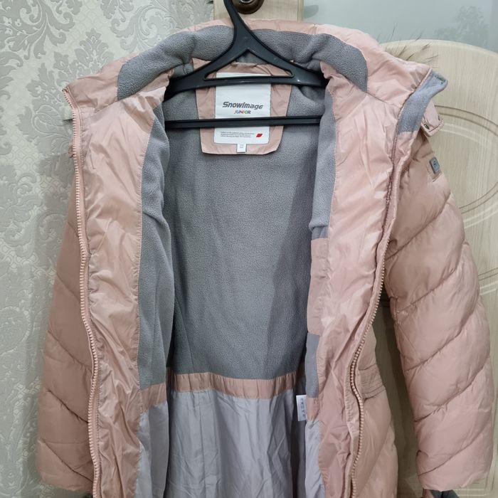 Продам детскую куртку для девочки