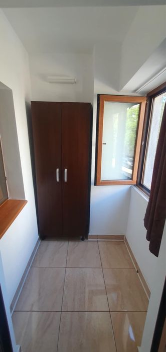 Inchiriez apartament cu o camera !